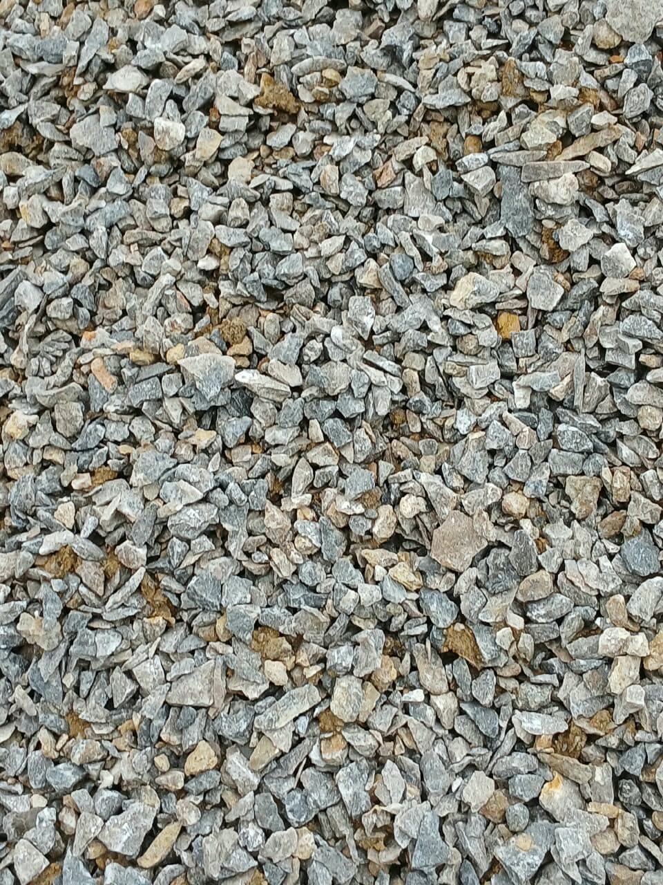 Batu Split ukuran 1x1 fraksi halus untuk campuran beton mutu tinggi